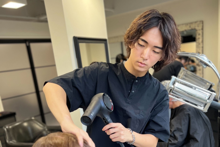 入社初月売上100万円達成