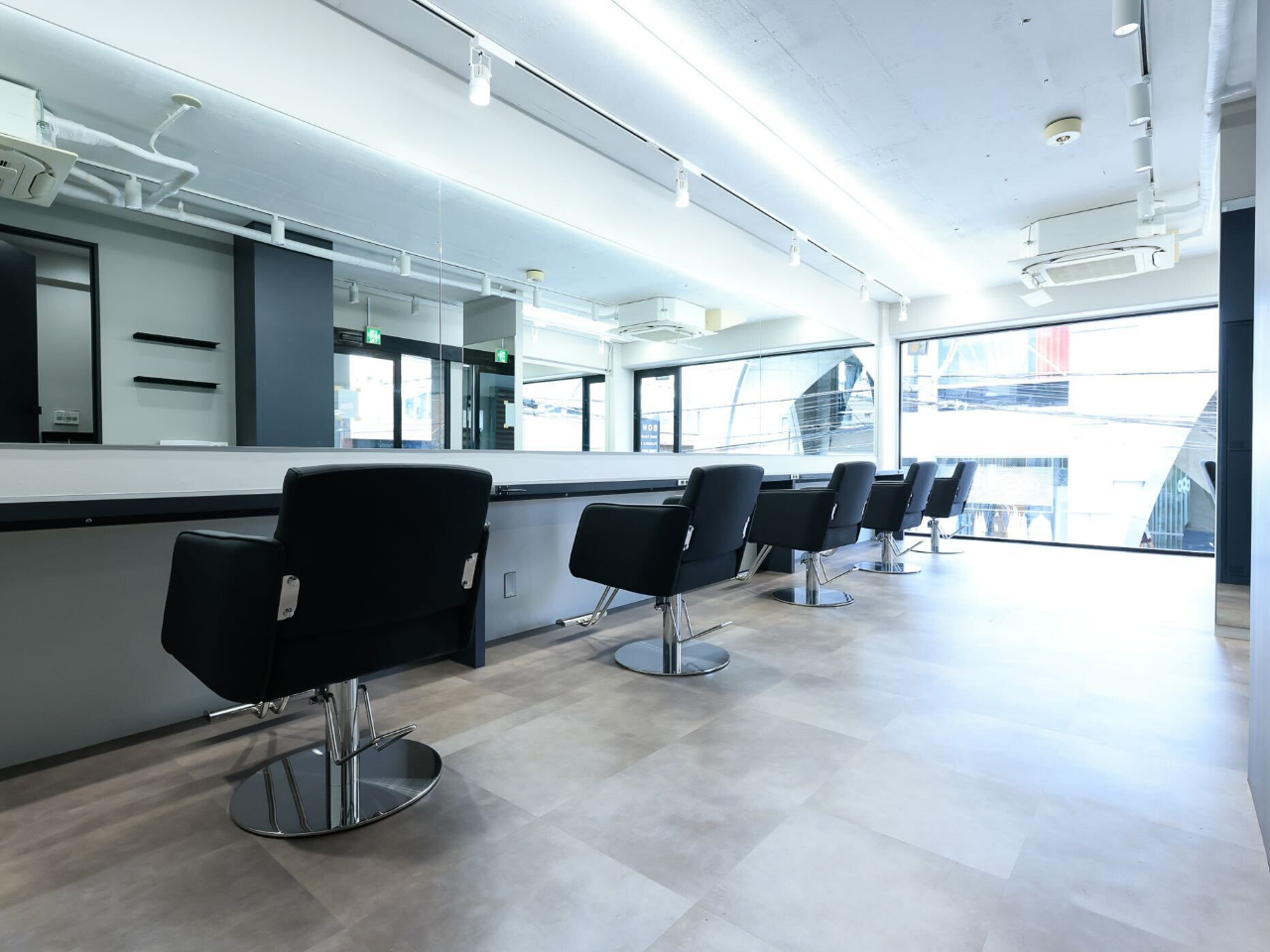 BONDZSALON 表参道店｜ボンズサロン｜髪質改善,縮毛矯正,美髪,美容室,美容院,ヘアサロン